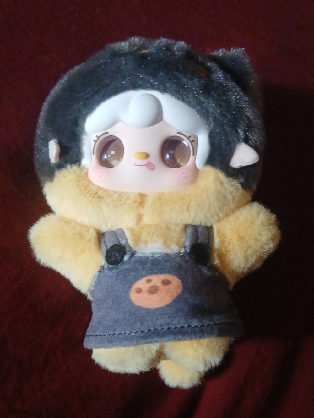 Yooki Black And Yellow Cat Keychain